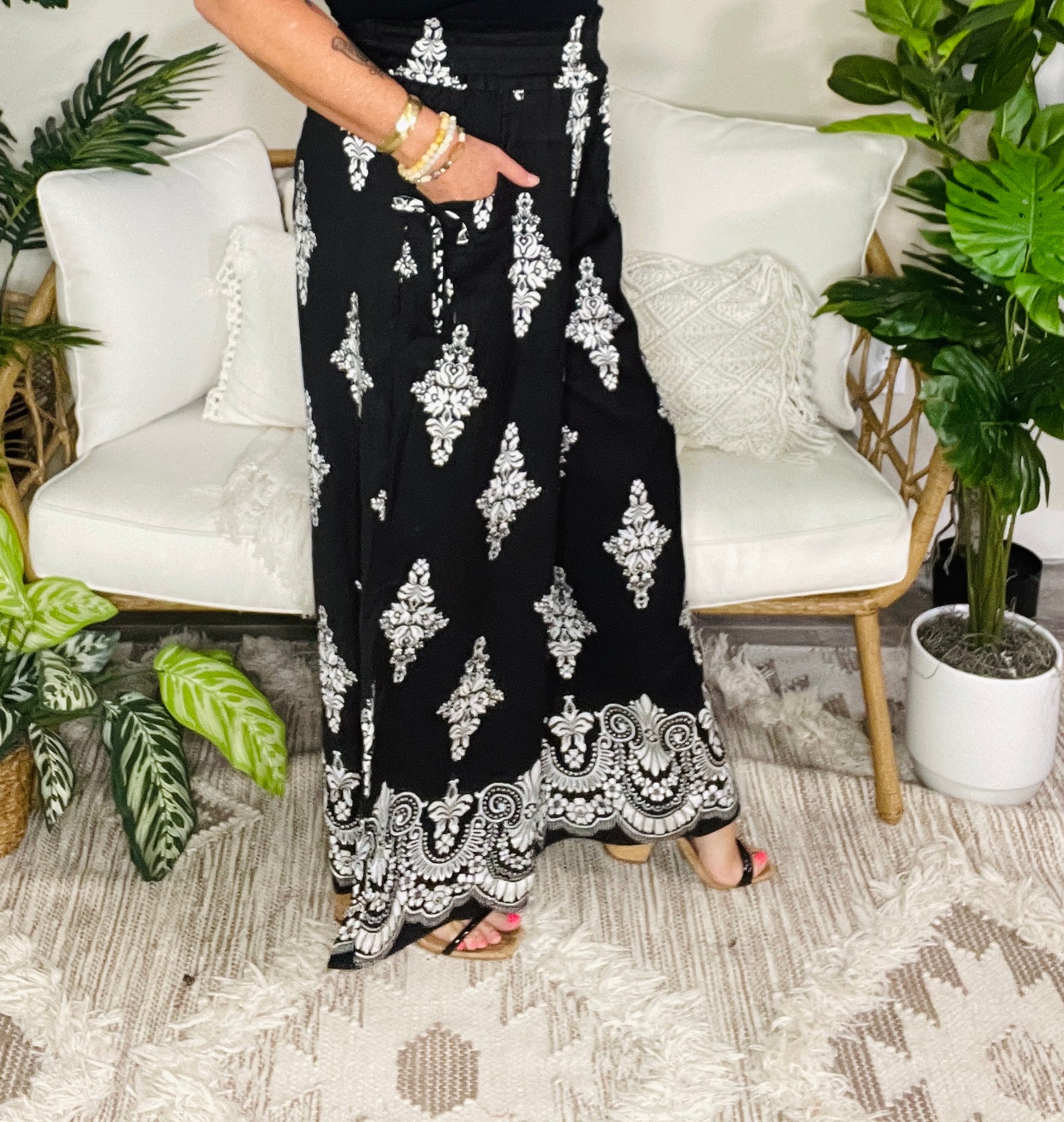 Villa Vibes Black Pants - P141BK