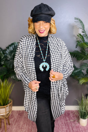 Check Me Out Houndstooth Kimonos