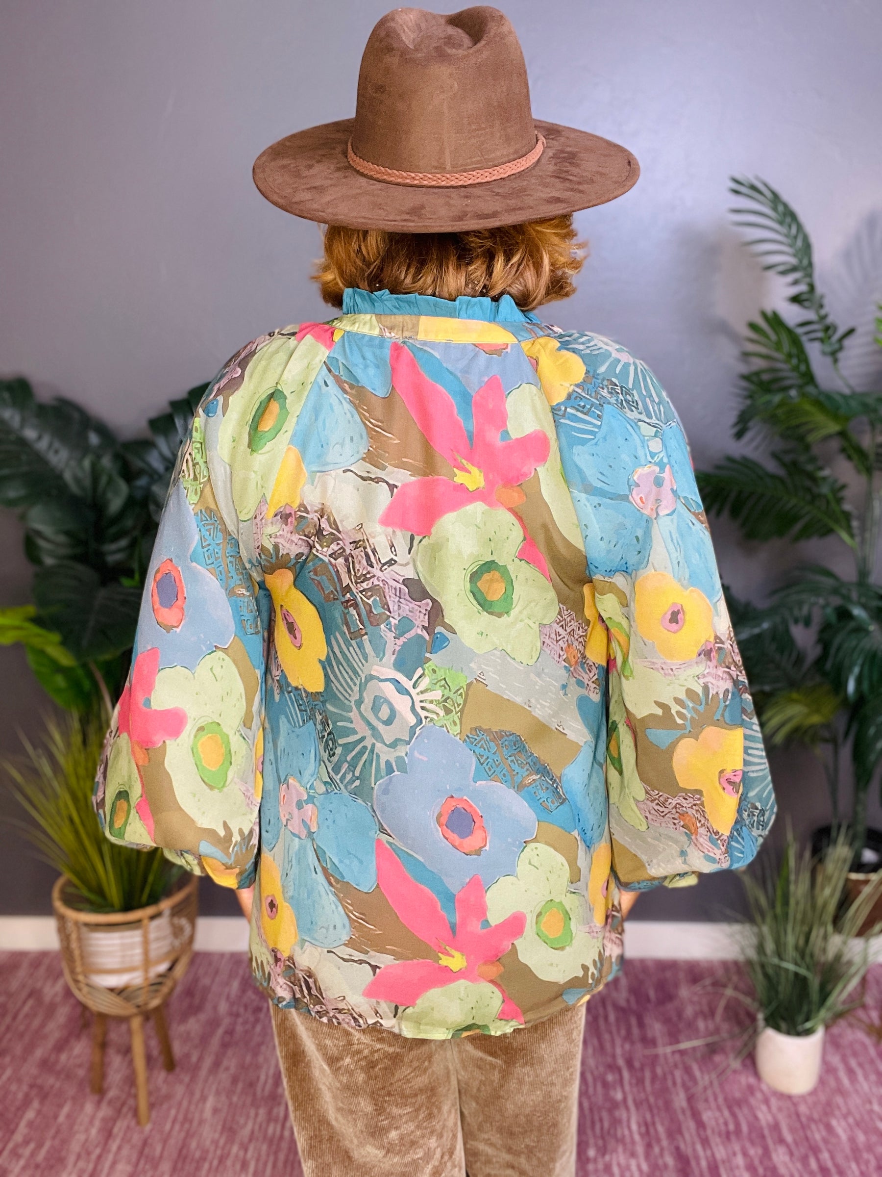 Art In Motion Top - S017MU