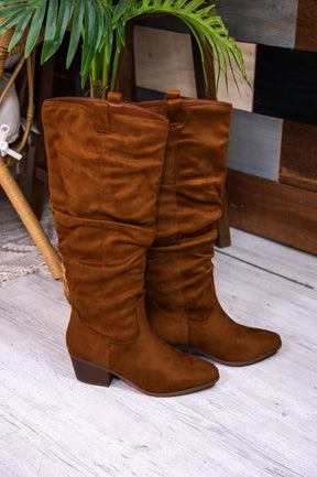Flannels Boots And Bonfires Chestnut Solid  Boots - SHO2615CN