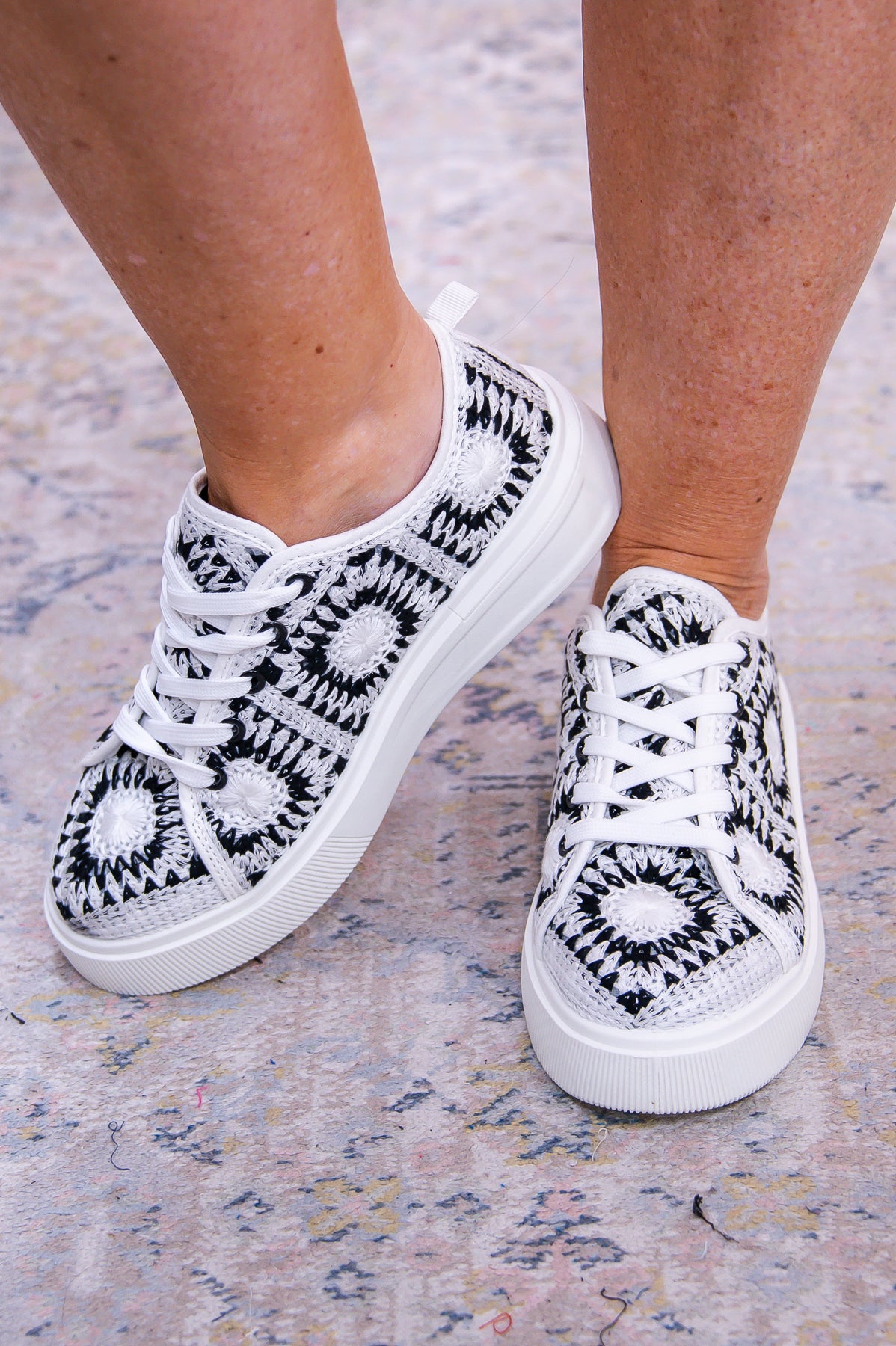 Walking With Purpose Black/White Woven Platform Sneakers - SHO2690BK