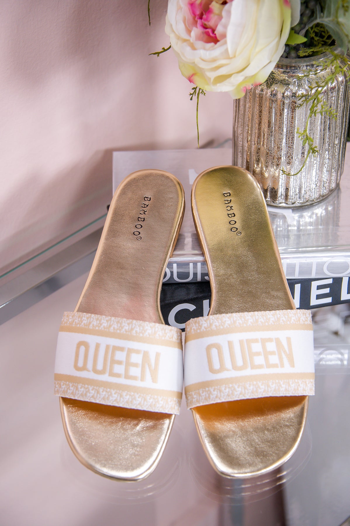 "Queen" Gold/White Slip On Sandals - SHO2597GO