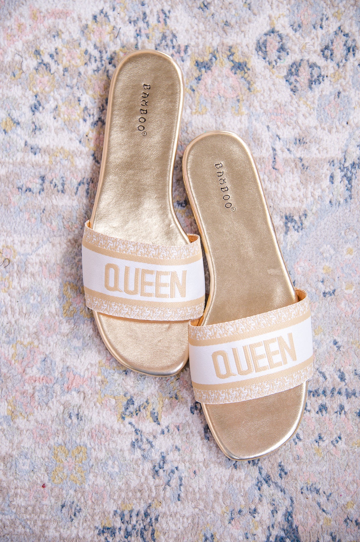 "Queen" Gold/White Slip On Sandals - SHO2597GO