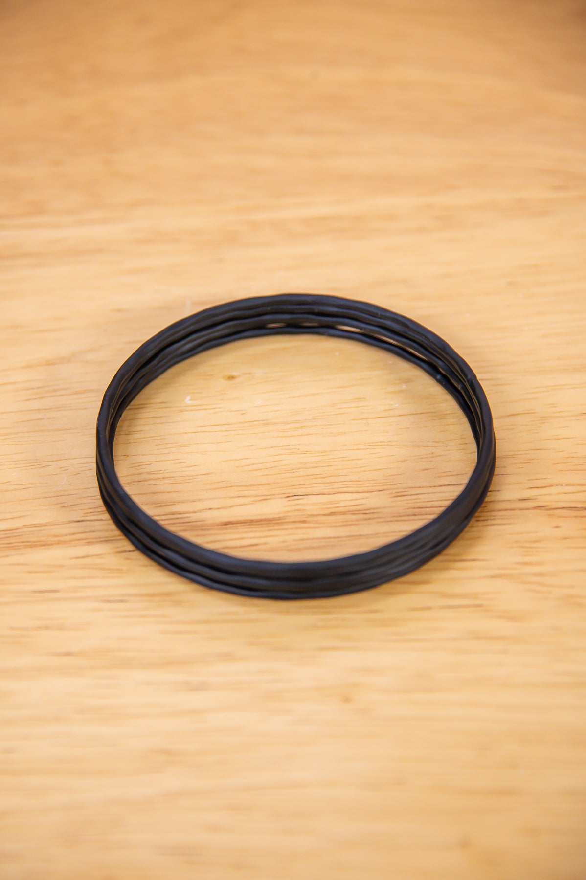 Black Solid Stackable Metal Bracelet - BRC3411BK