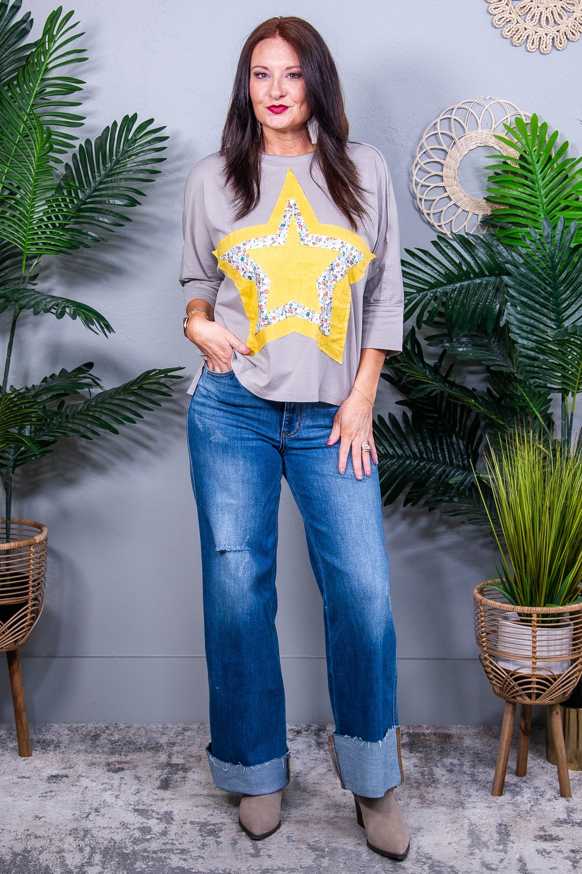 Waiting On A Shooting Star Medium Grey Floral/Star Top - T11161GR