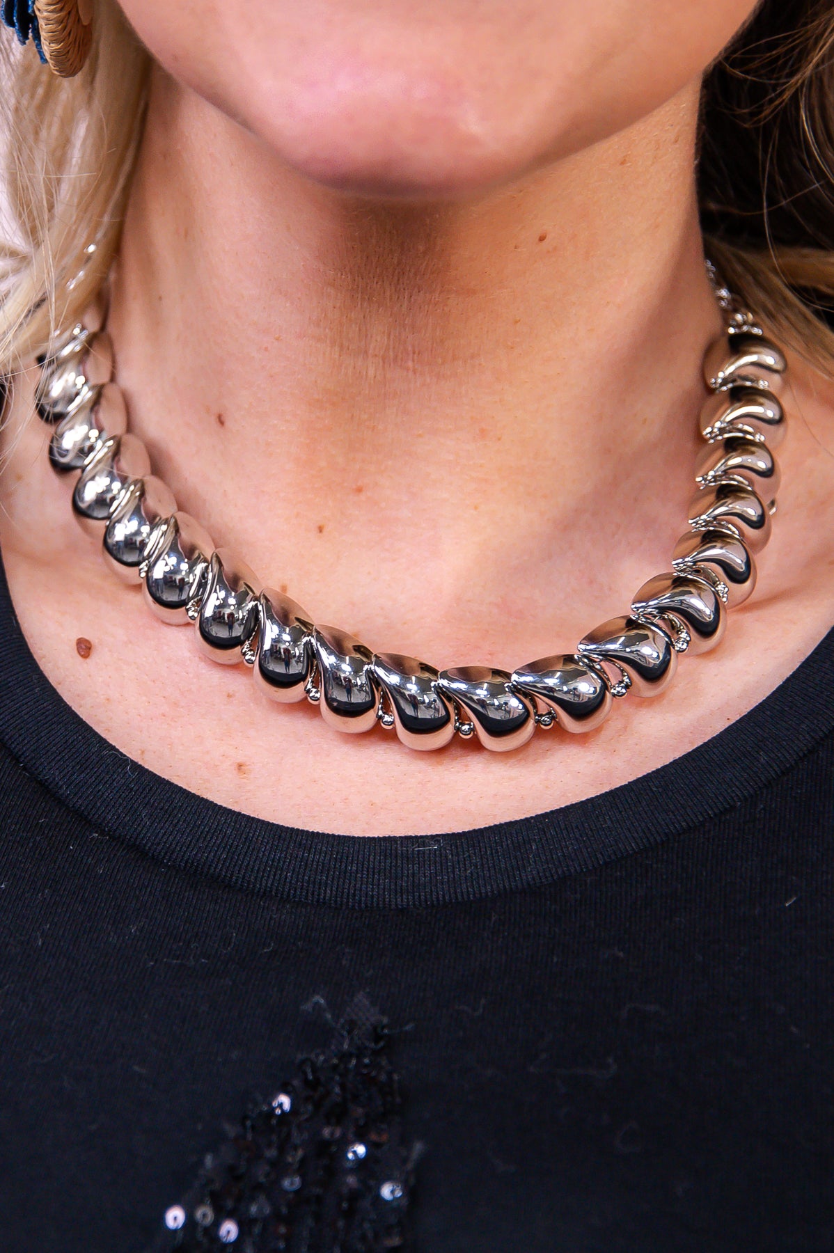 Silver Teardrop Chain Link Necklace - NEK4334SI
