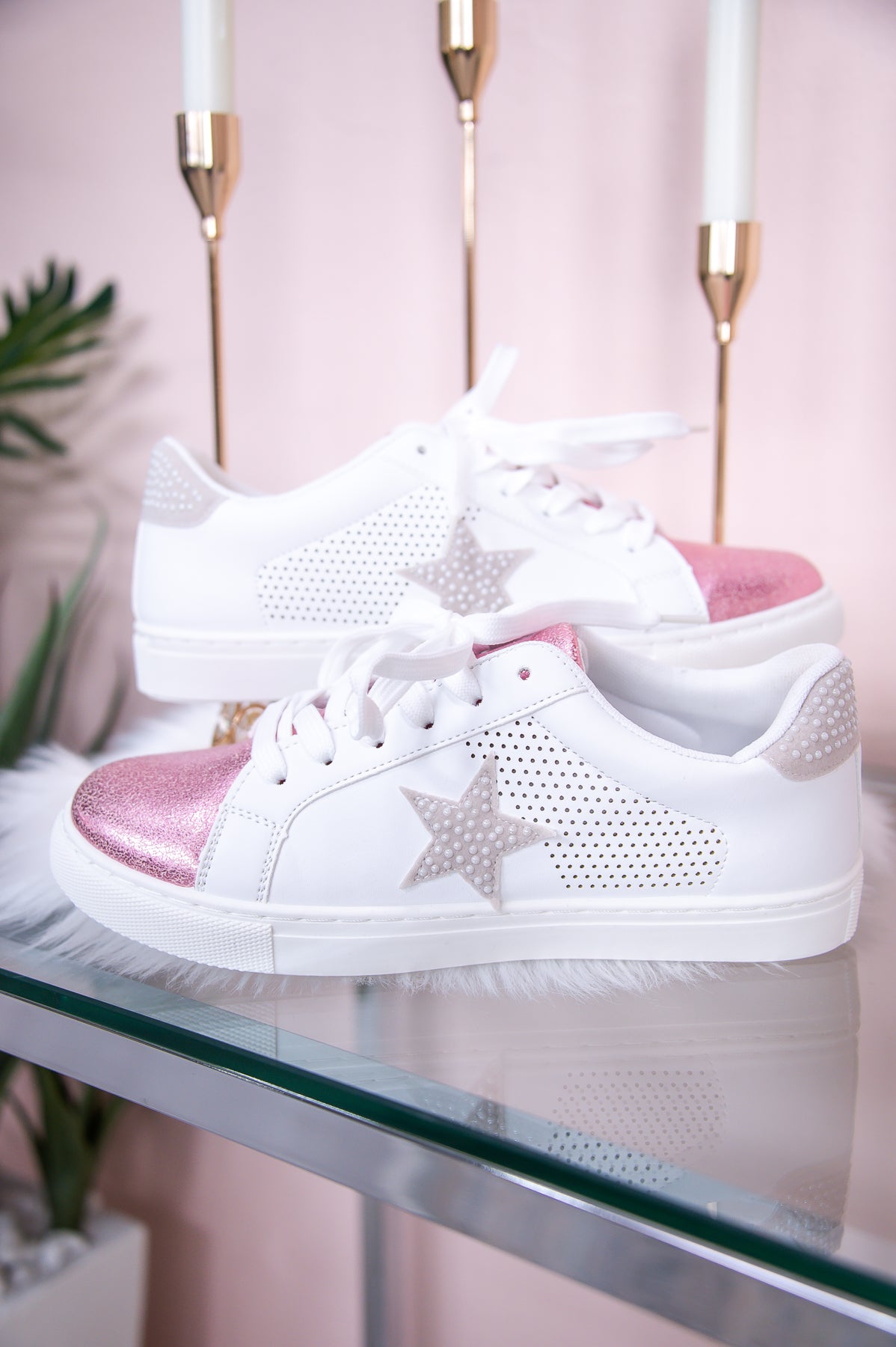 Sole Searching Light Pink/Off White Metallic/Star Sneakers - SHO2610LPK