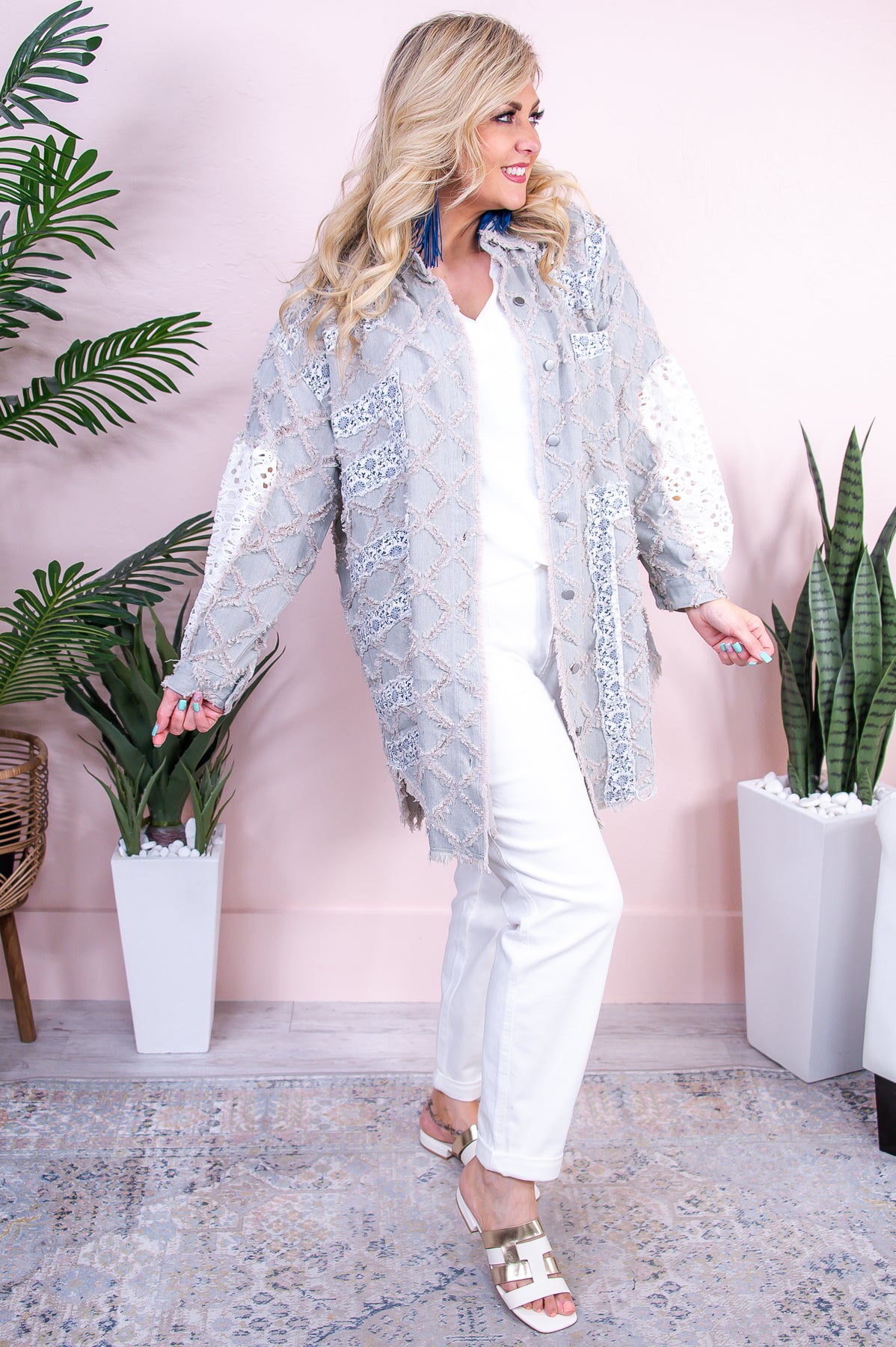 Essential Chicness White/Light Denim Distressed/Frayed Floral Jacket - O5434WH