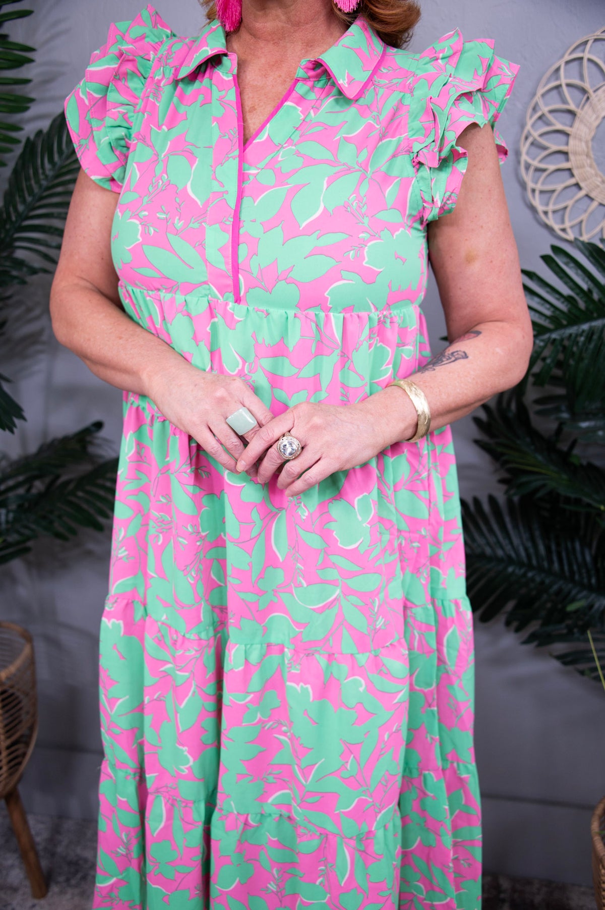 Trendy And Timeless Emerald Floral Midi Dress - D5722EM