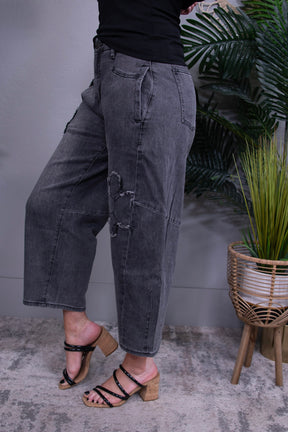 Zuri Vintage Black Floral Barrel Denim Jeans - K1300BK