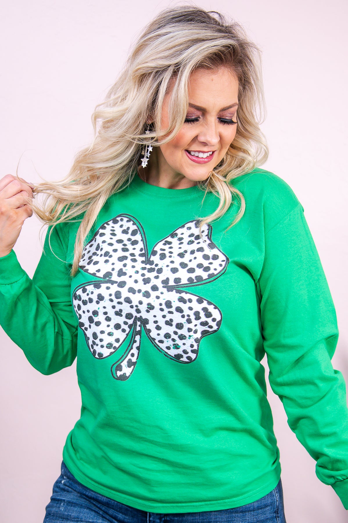 Wishin' You A Pot O' Gold Printed Clover Long Sleeve Graphic Tee - A3190IGN