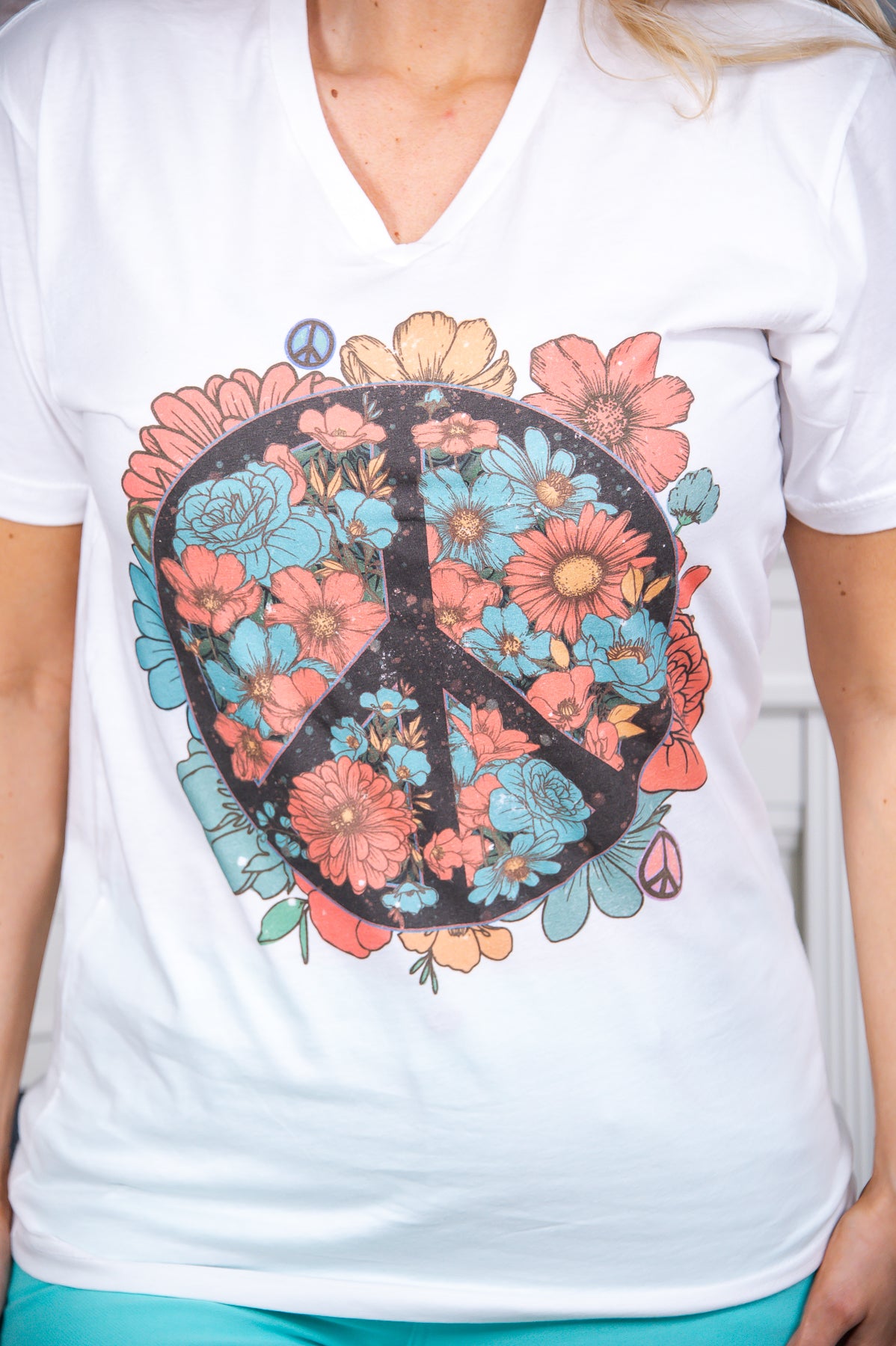 Peaceful Garden Escape White Peace Sign/Floral Graphic Tee - A2688WH