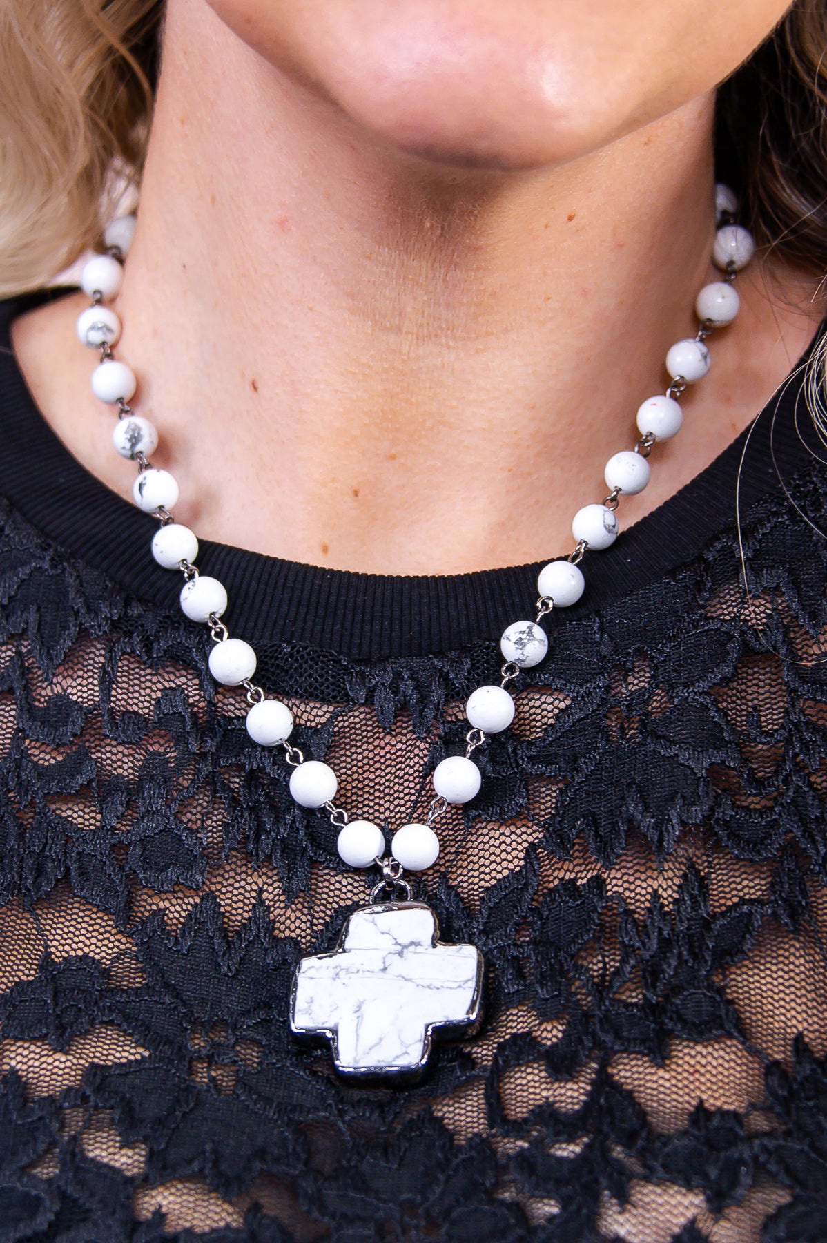White Beaded Cross Pendant Necklace - NEK4276WH