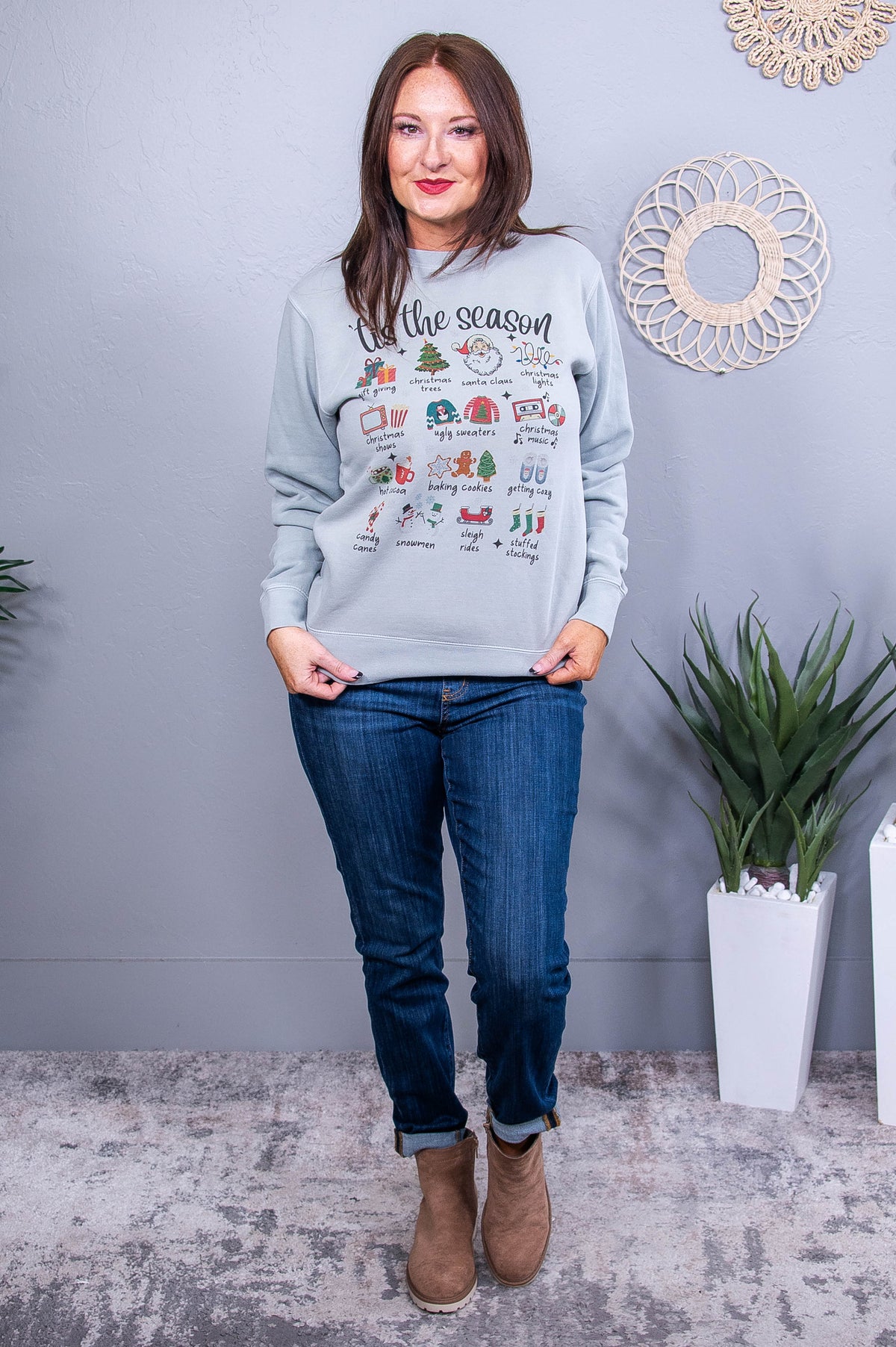 Tis The Season Sage Christmas Printed Graphic Sweatshirt - A3711SG