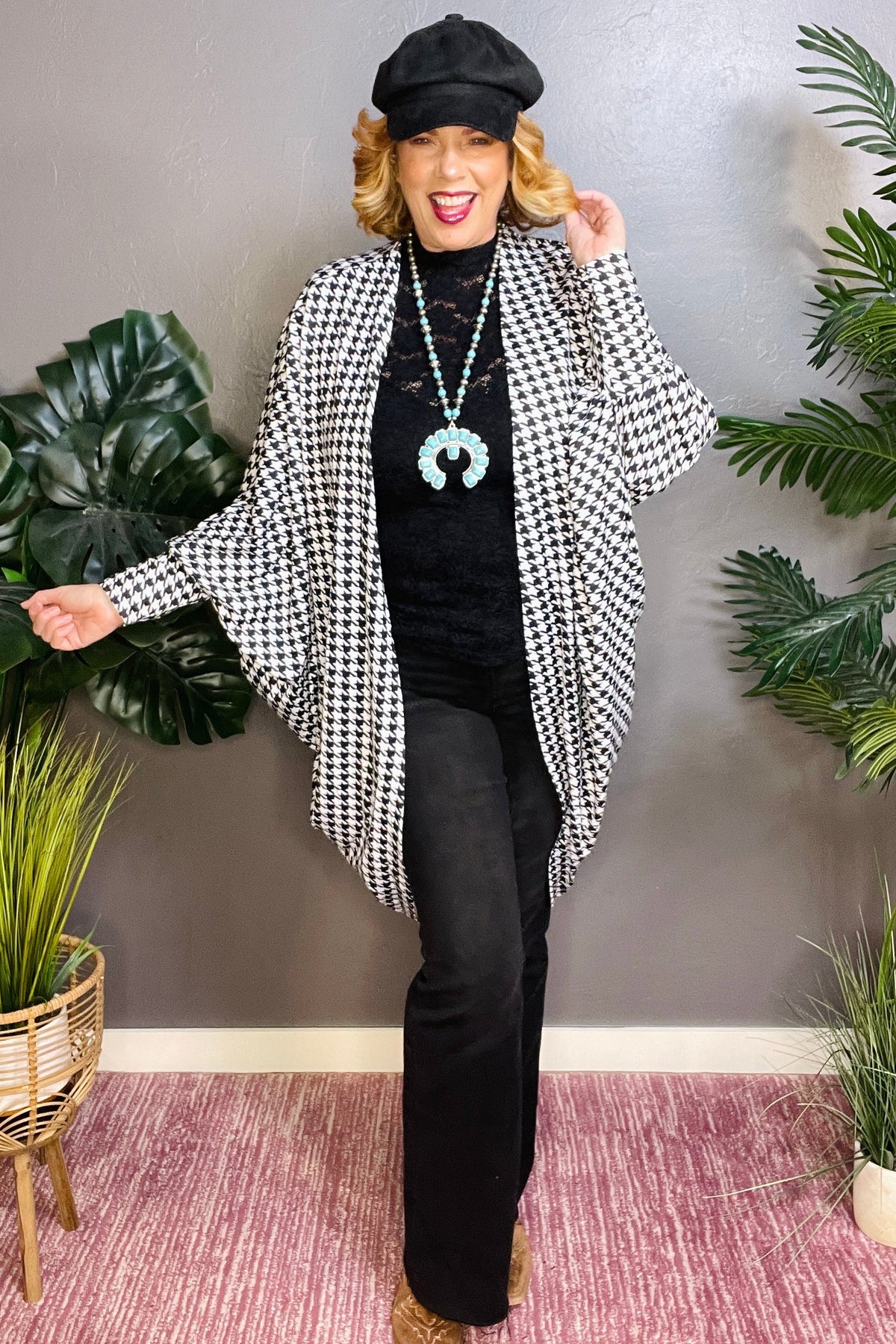 Check Me Out Houndstooth Kimonos
