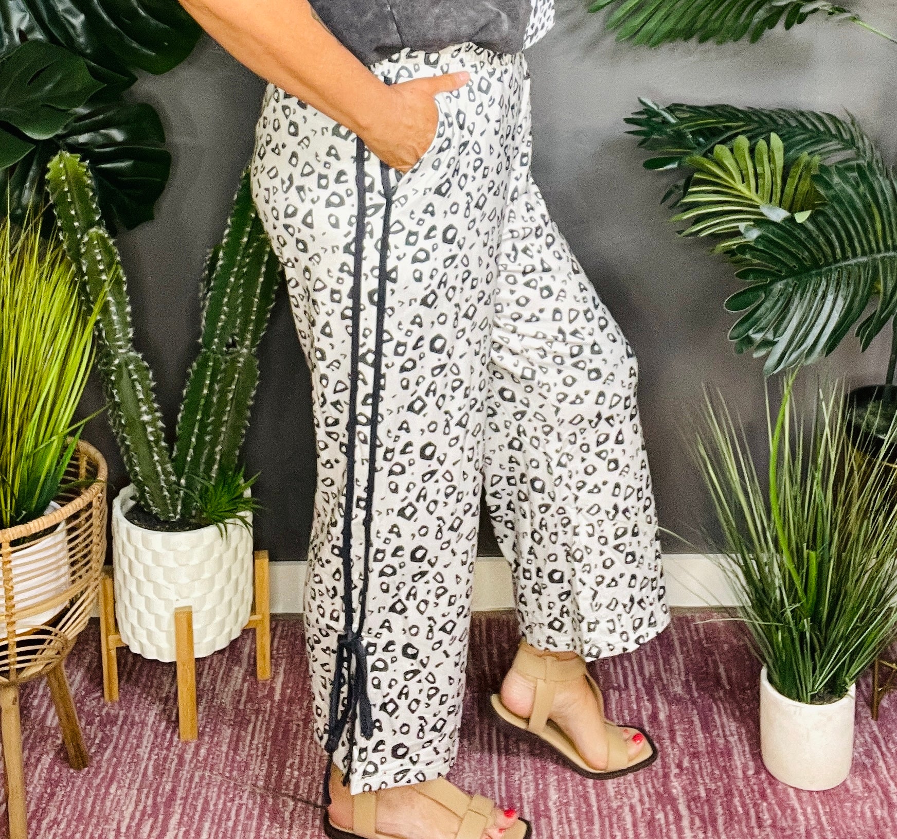 Soft But Fierce Side Bow Pants