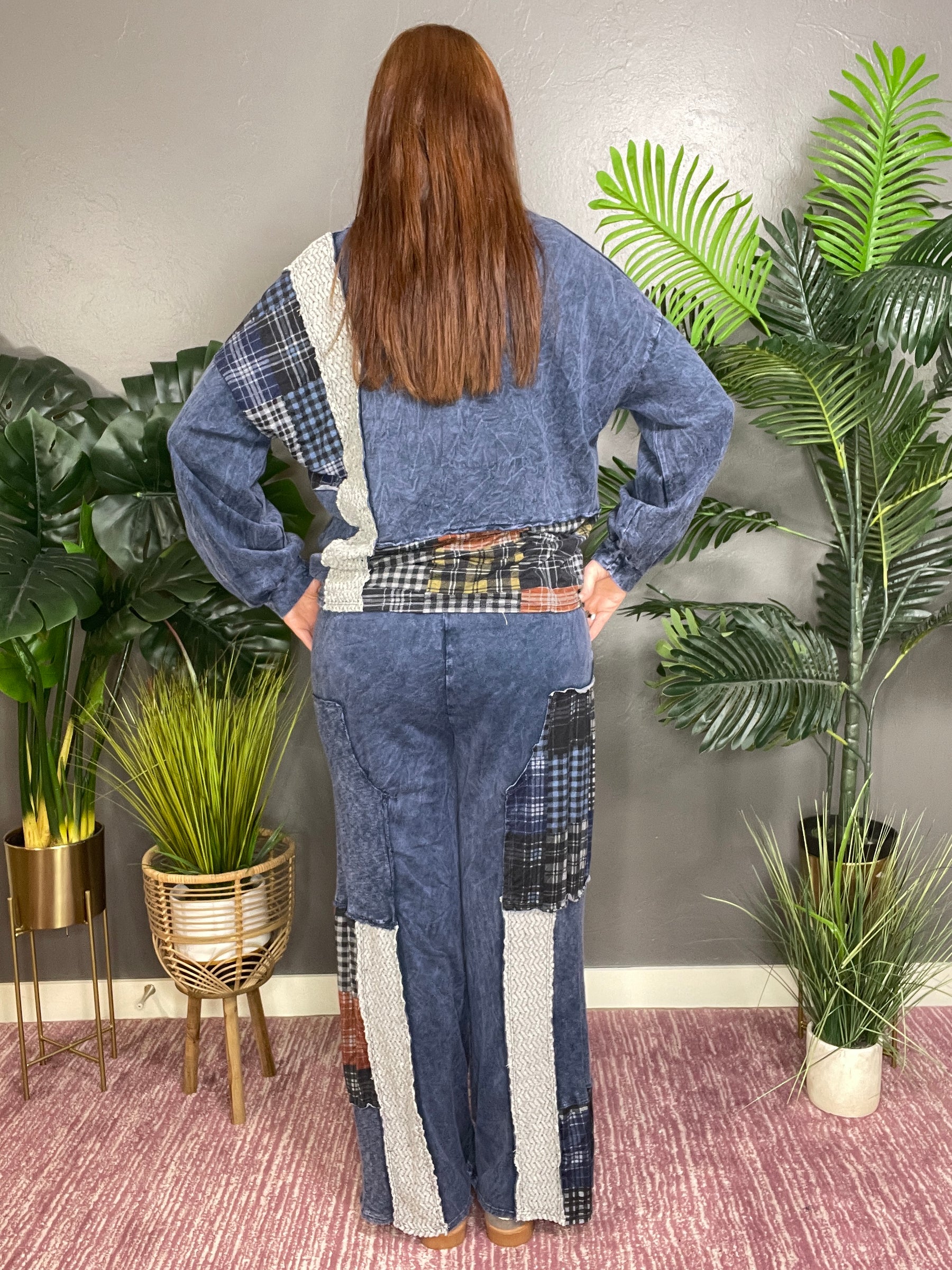 Set The Vibe Navy Plaid Pant - P019NV
