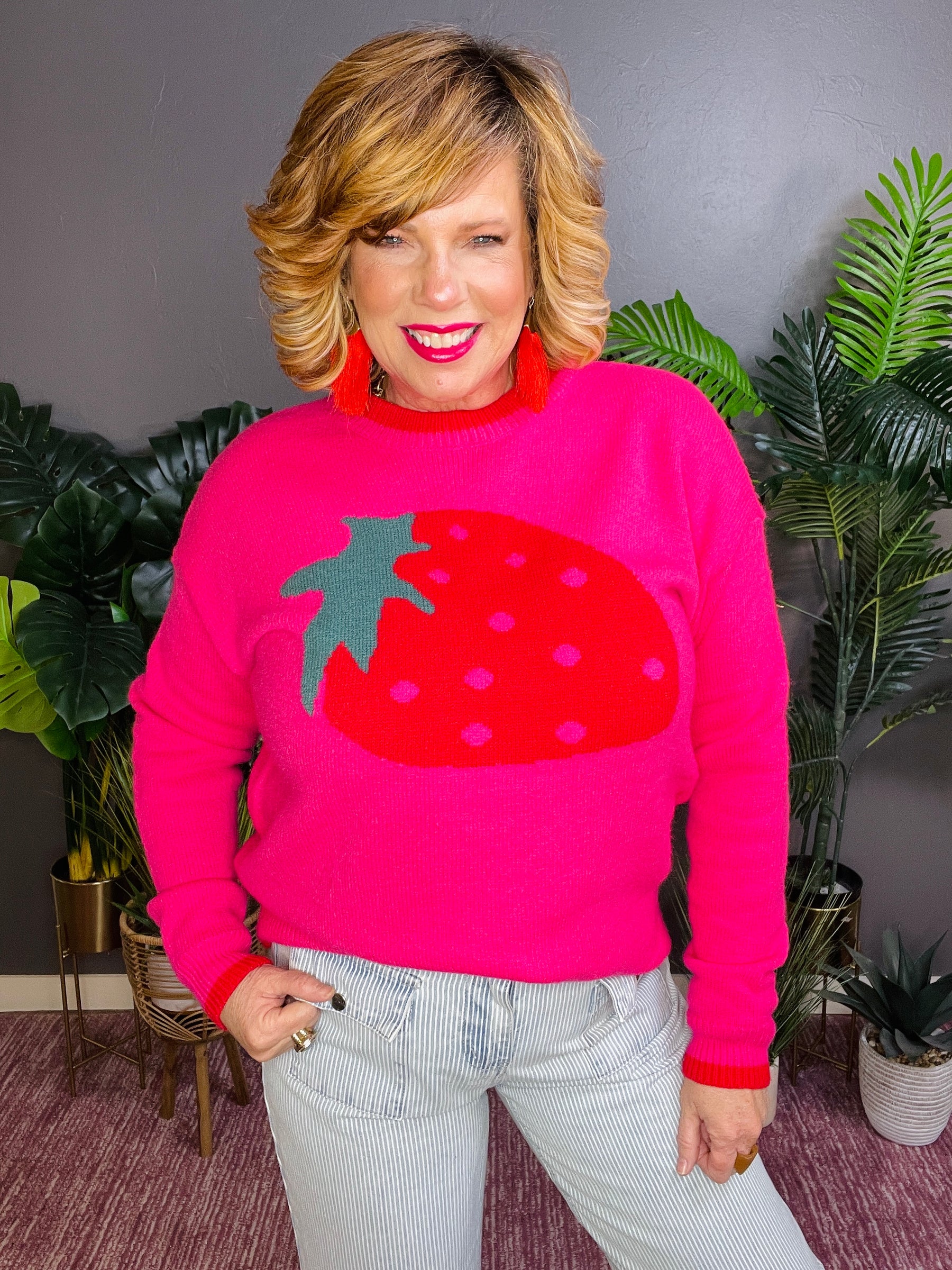 Strawberry Kisses Sweater (2 Colors)