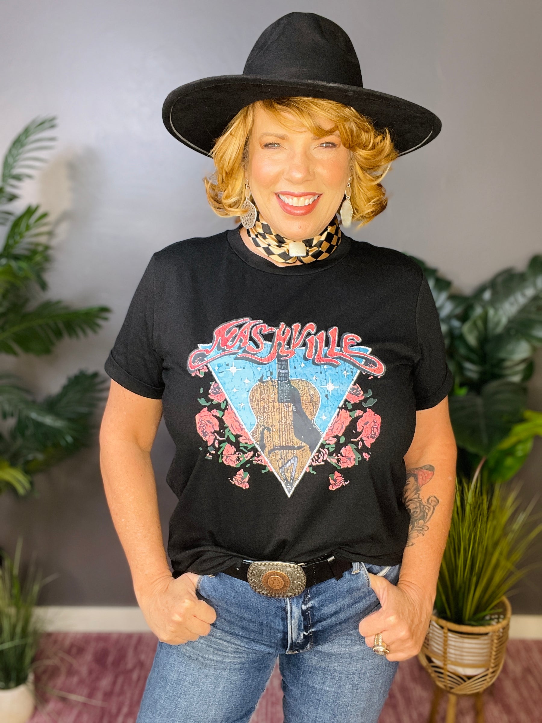 NASHVILLE Graphic T-Shirt