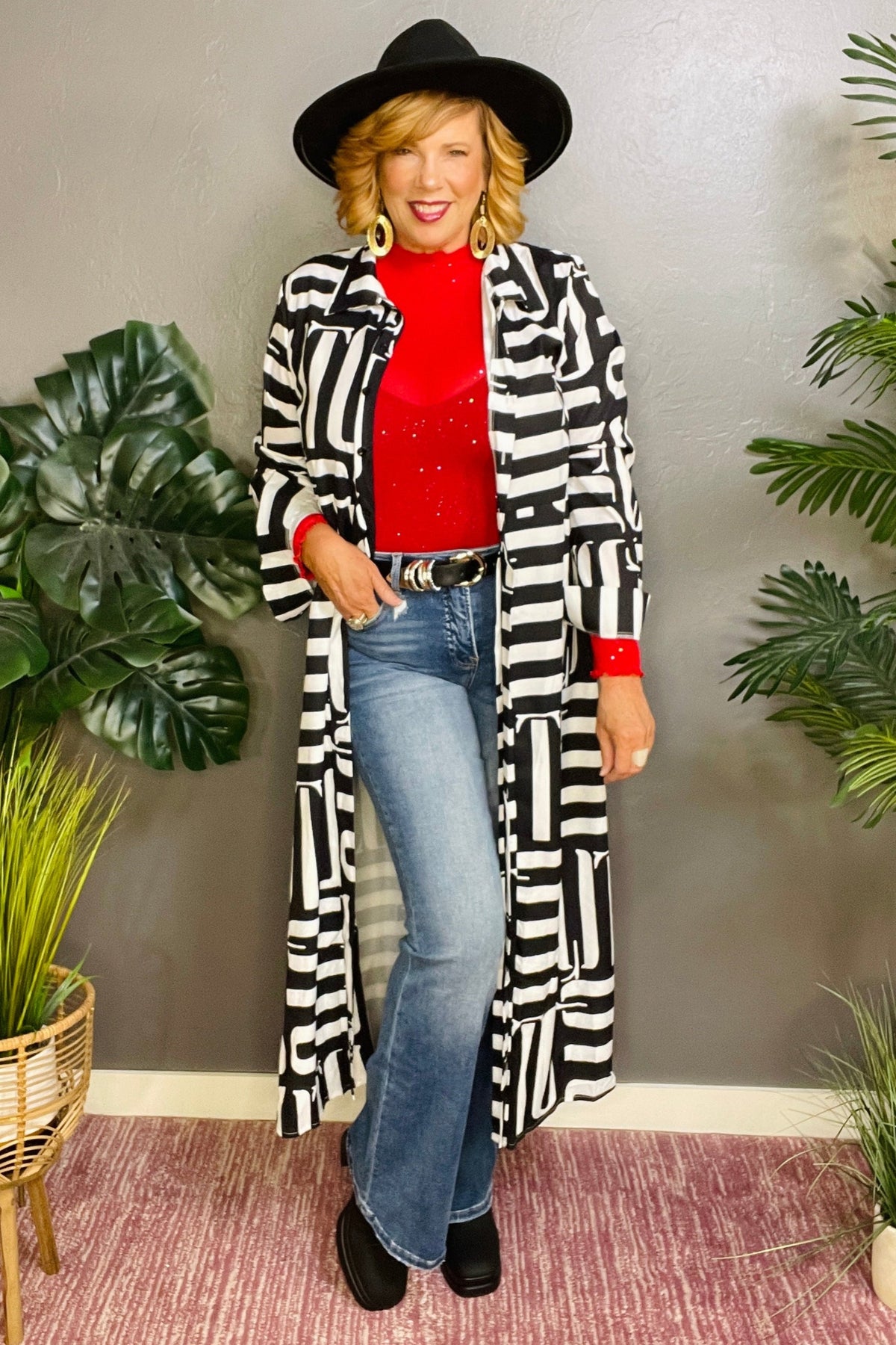 Go Boldly Abstract Geometric Long Top