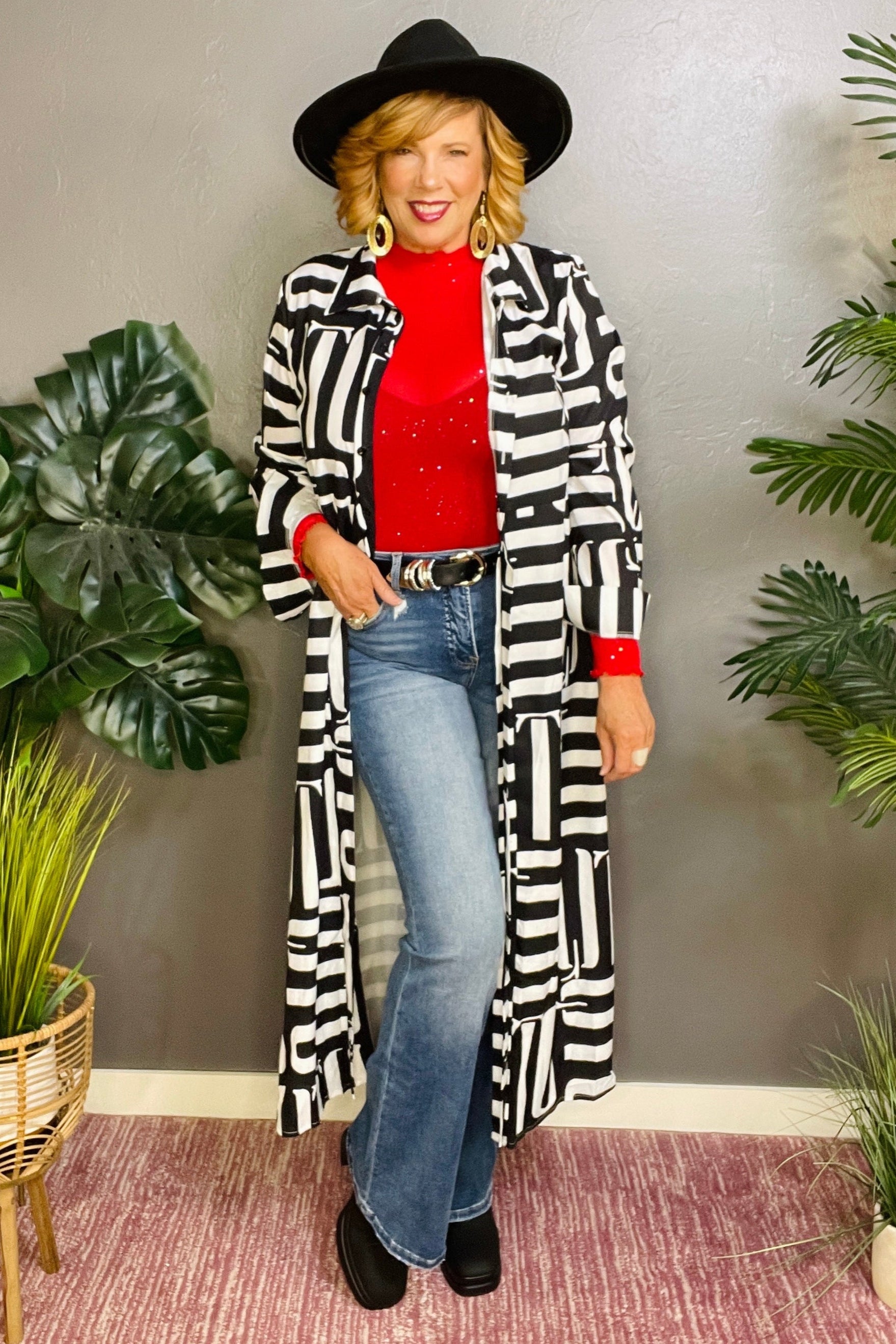 Go Boldly Abstract Geometric Long Top