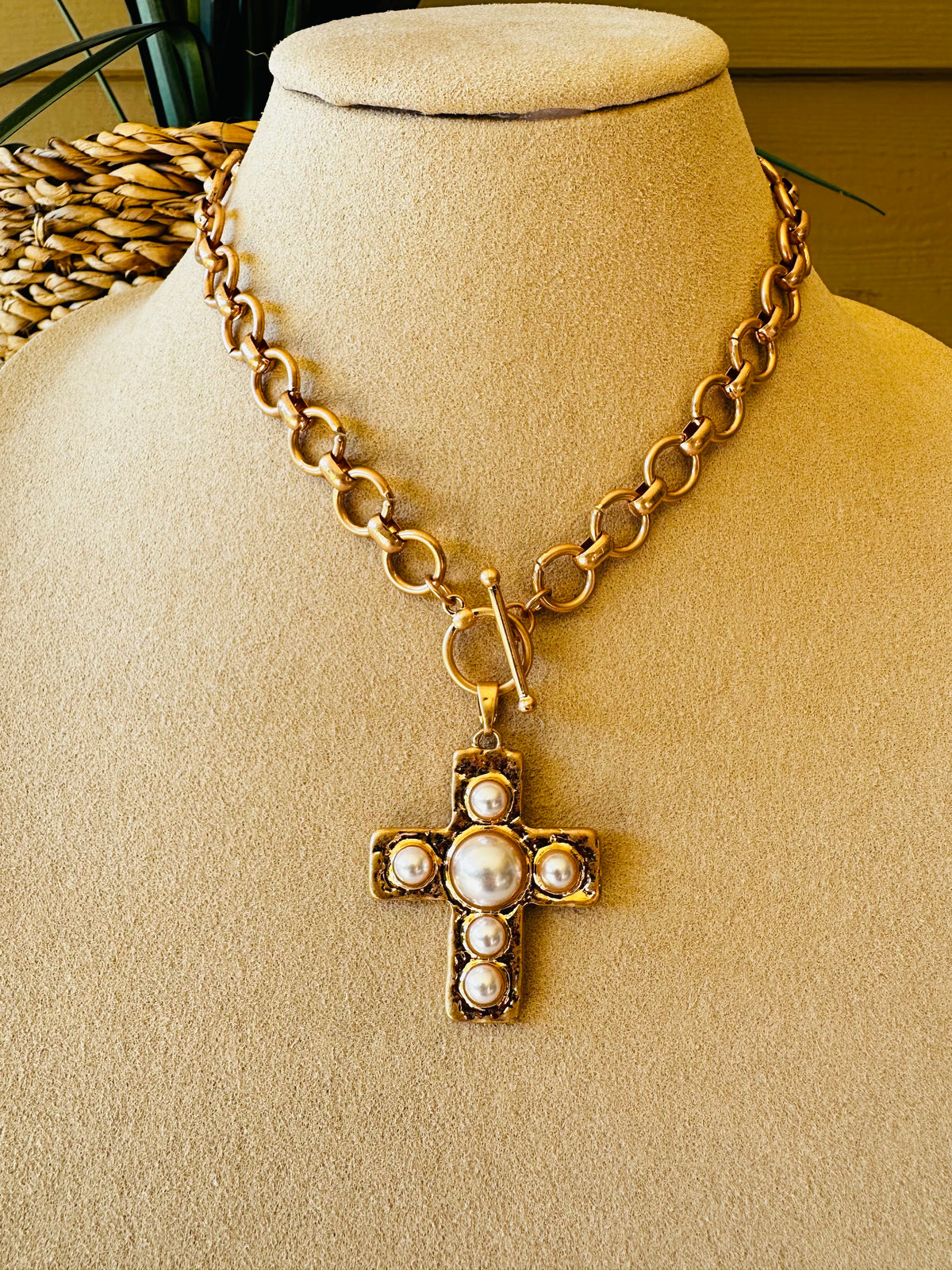 Large Chain Pearl Cross Necklace - N059PR