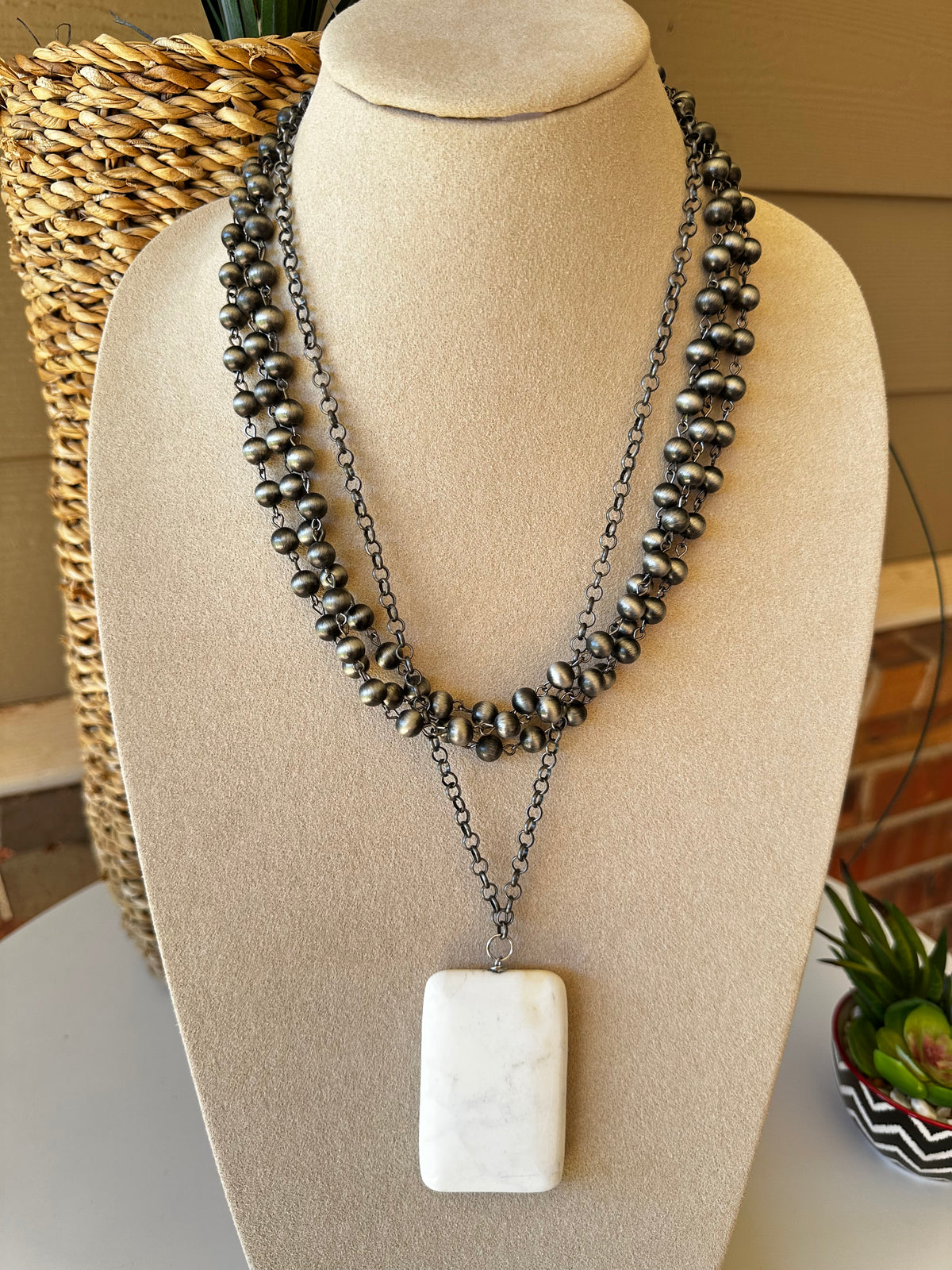 Navajo Beads With Large White Rectangle Pendant - N030WH