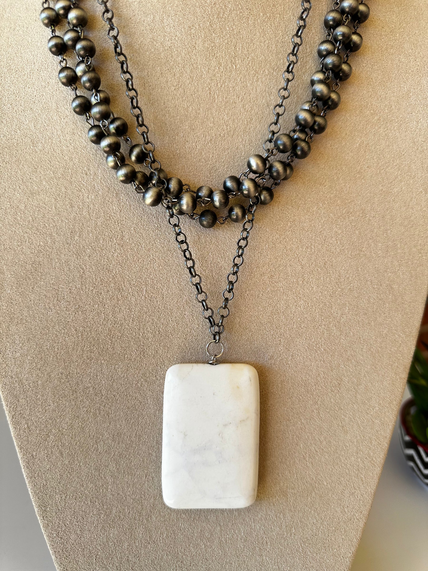 Navajo Beads With Large White Rectangle Pendant - N030WH