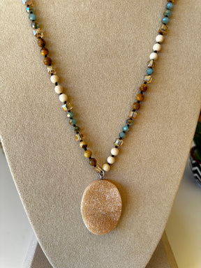 Natural Stone Bead Necklace With Druzy Pendant - N024MU