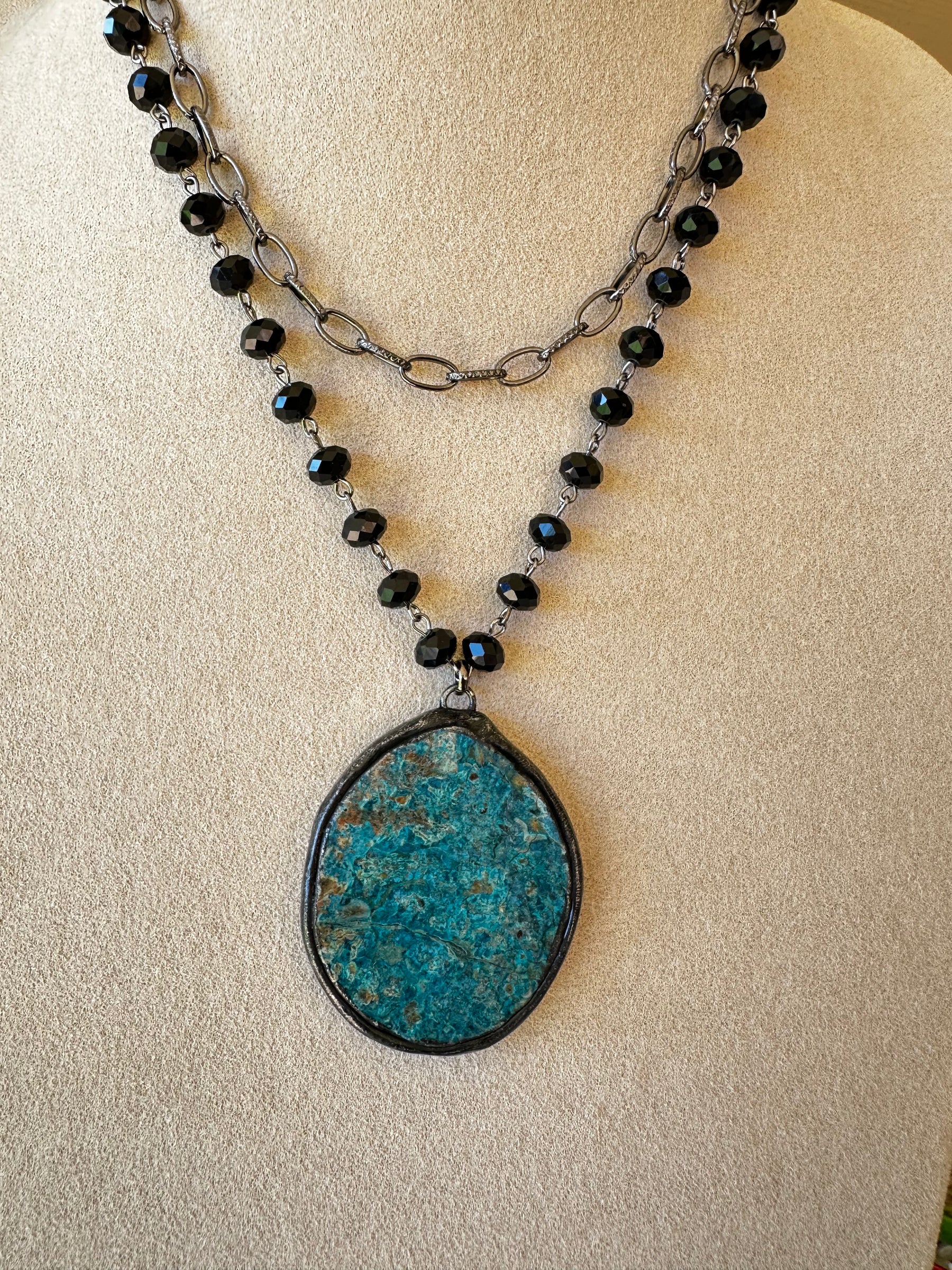 Black Bead Turquoise Pendant Necklace - N009BK