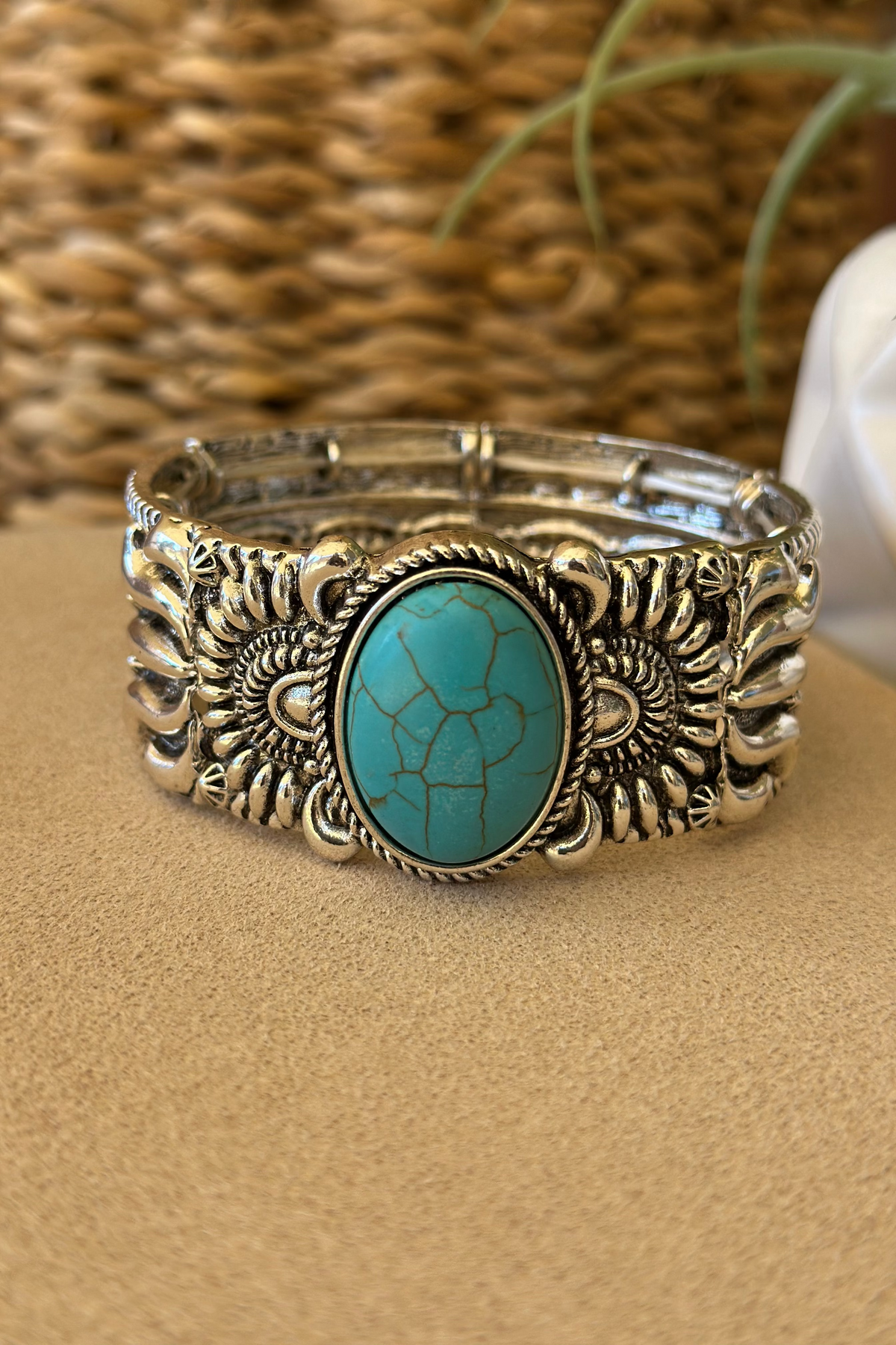 Turquoise Bead Bracelet - B045TU
