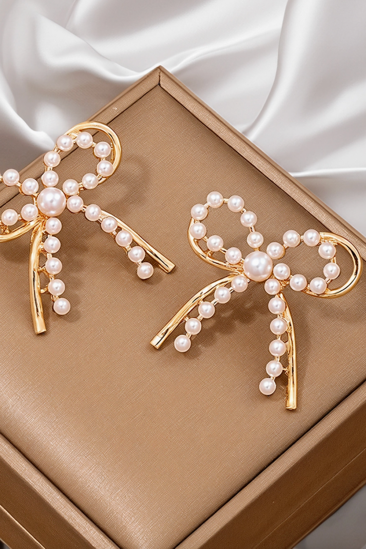 Pearl Bow Earrings - E069PR