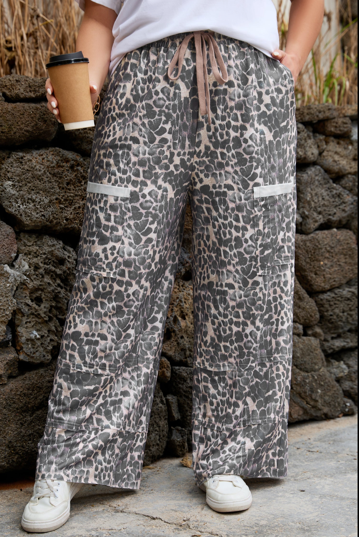 Catch Me In Chill Mode Raw Edge Pants - P058LE