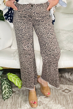 Hard To Tame Wide Leg High Waist Jeans - J089LE