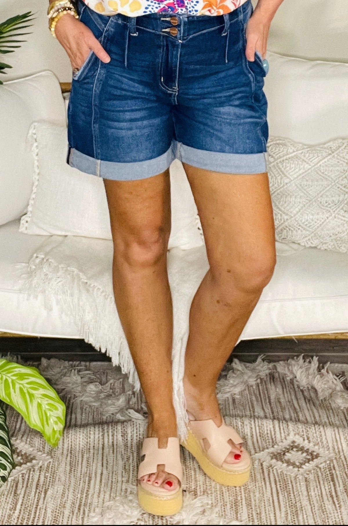 Rumi High Rise Seamed Roll Up Shorts - SHR016DN