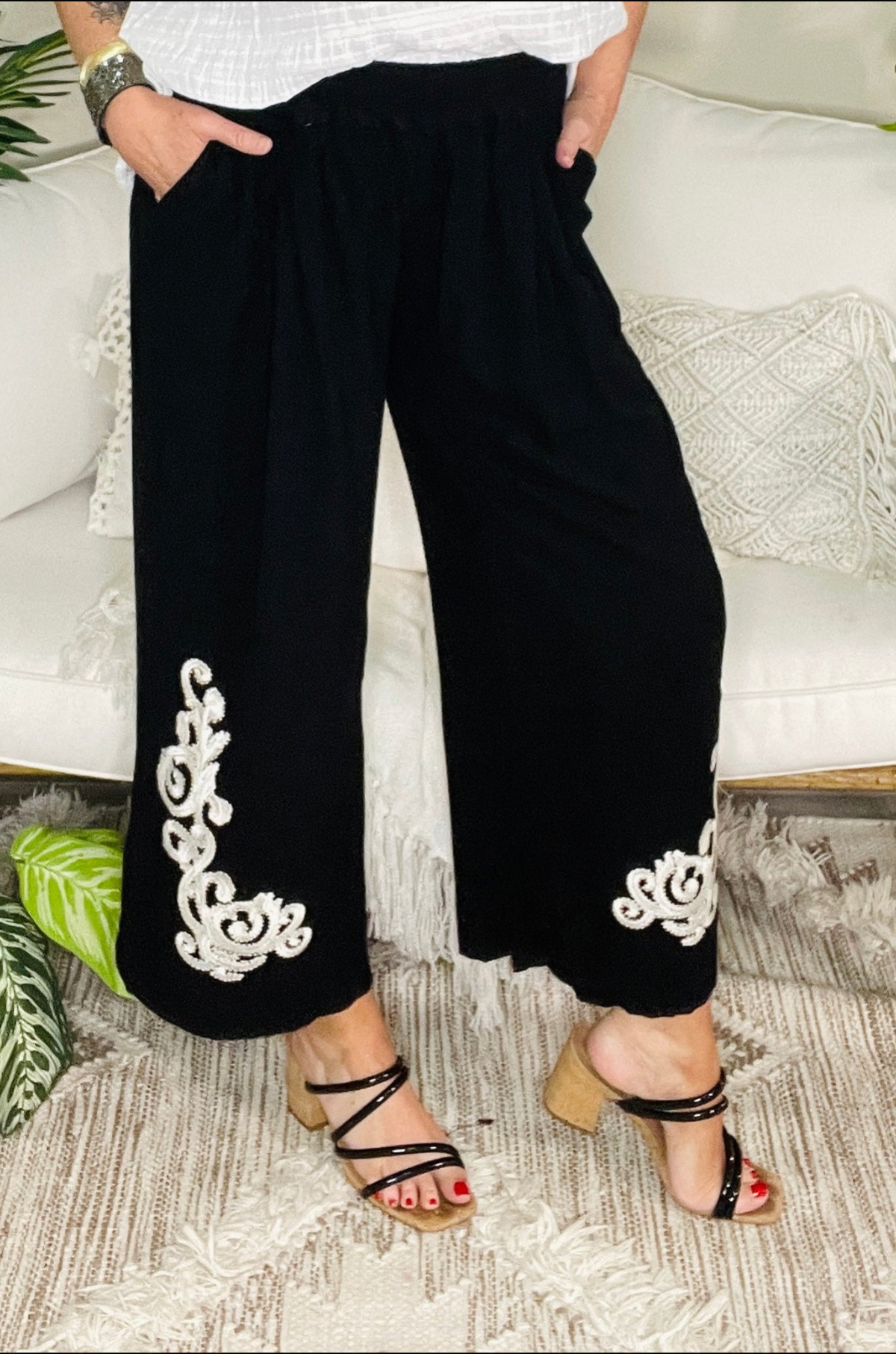 Wander And Wild Embroidered Pants - P183BK