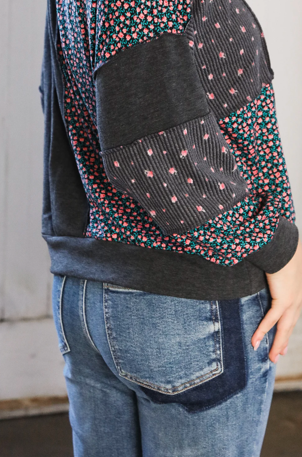 Boyfriend Fit Rip Denim Jeans
