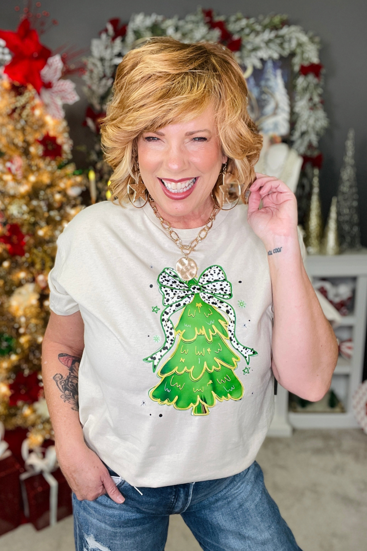 Bow-tiful Christmas Tree Graphic Tee - S212SA