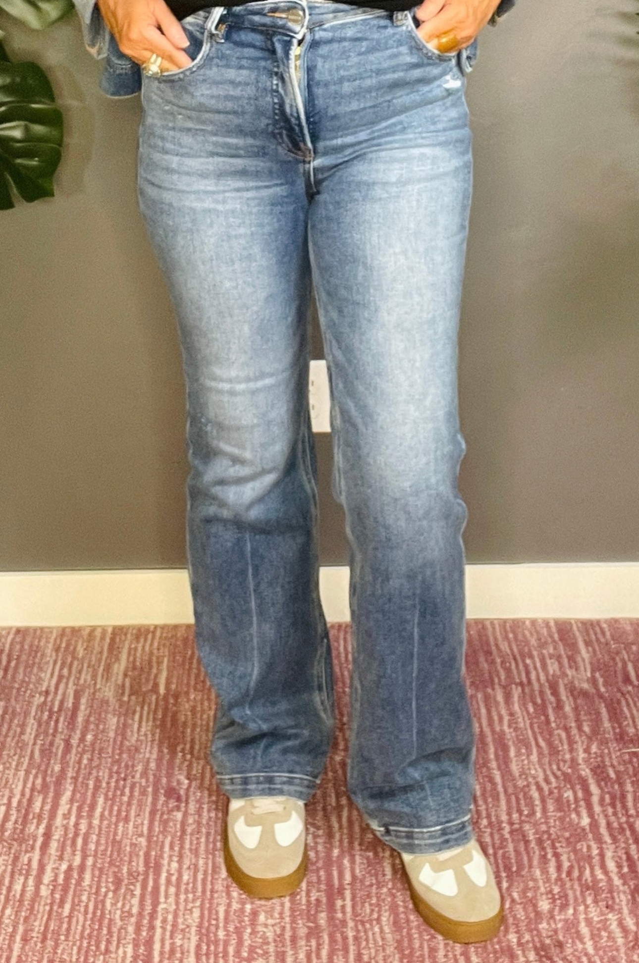 Kaylee Full Size Distressed Detail Bootcut Jeans - J011DN