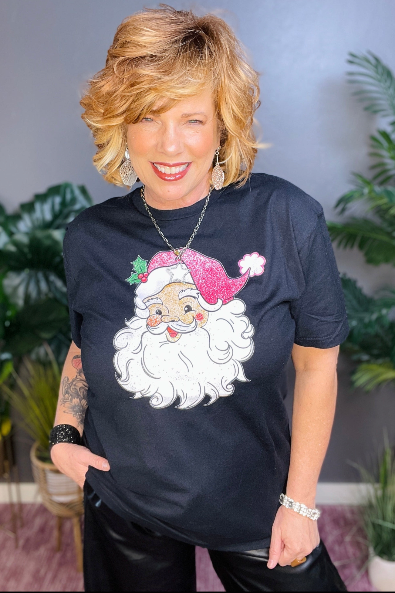 Retro Sparkle Santa Graphic Tee - S295BK