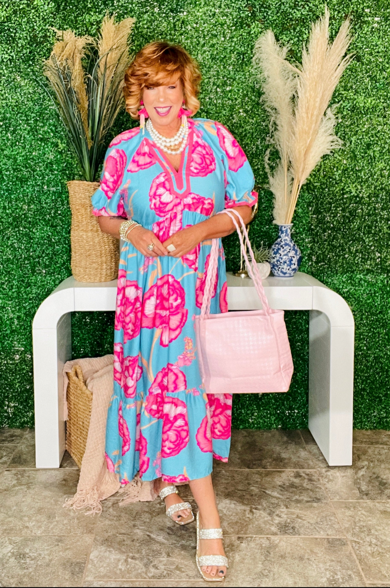 Hello Gorgeous Floral Print Midi Dress - DR213MU