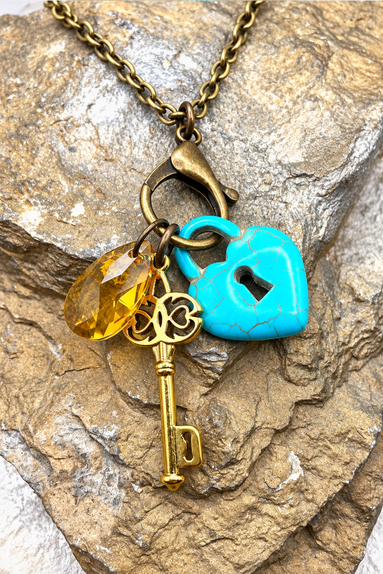 Vintage Lock And Key Necklace - N164TQ