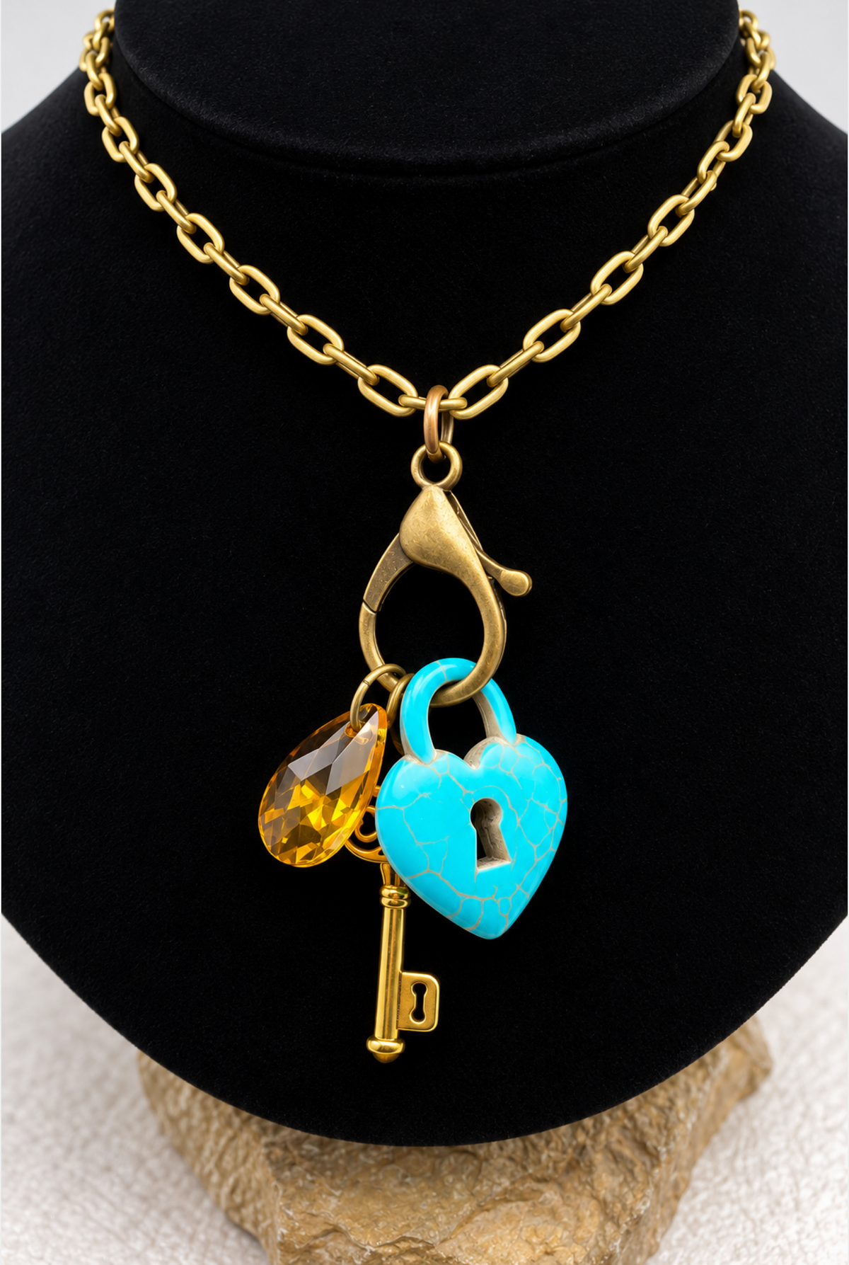 Vintage Lock And Key Necklace - N164TQ