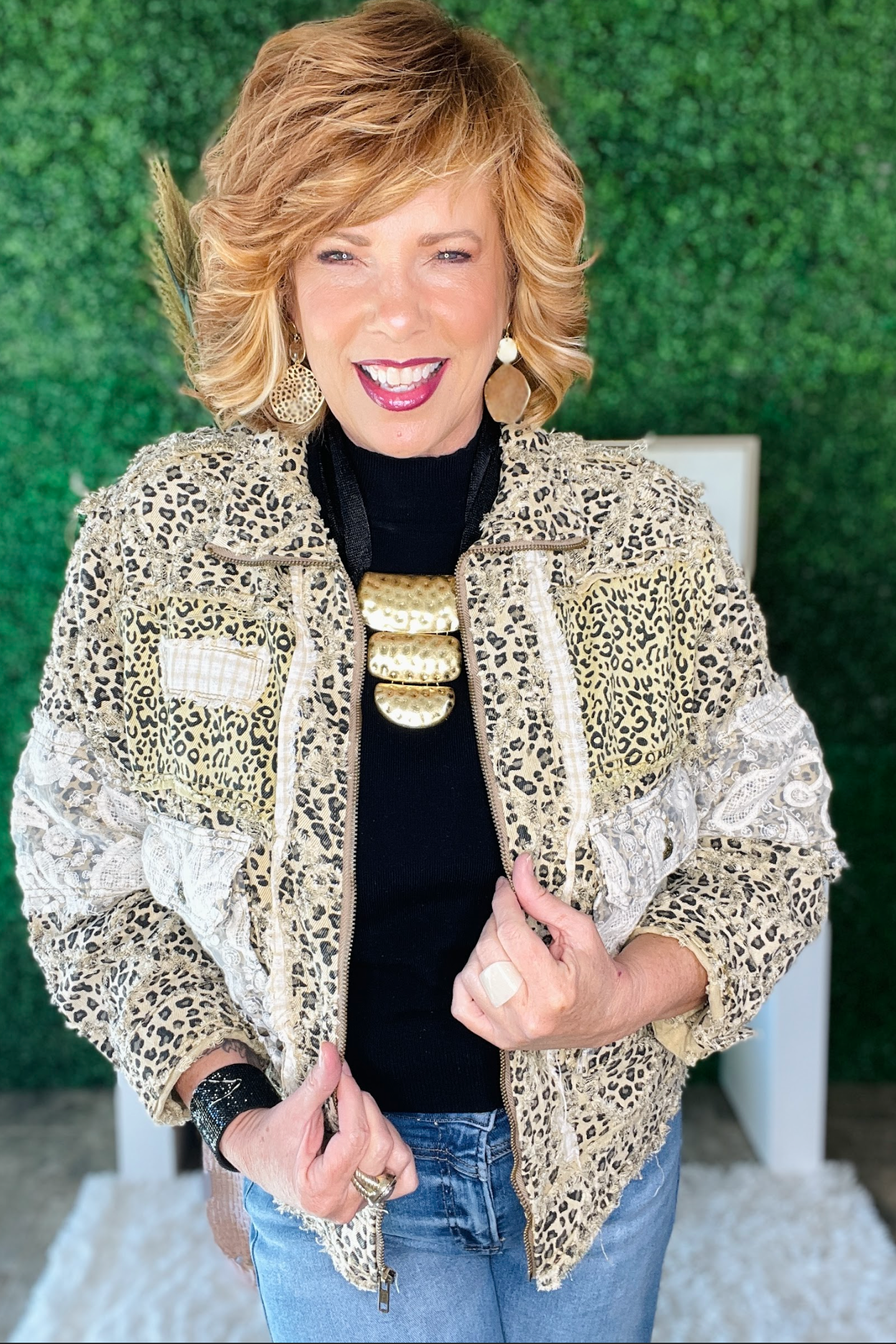 Black Hammered Metal Statement Pendant Necklace - N084BK