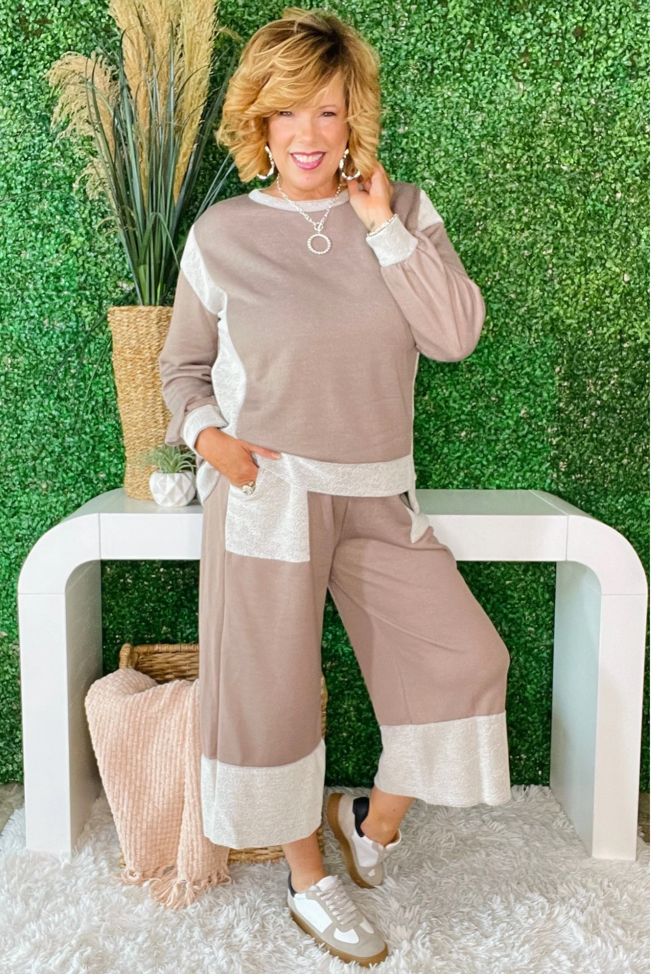 Pearl Circle Necklace - N048PR