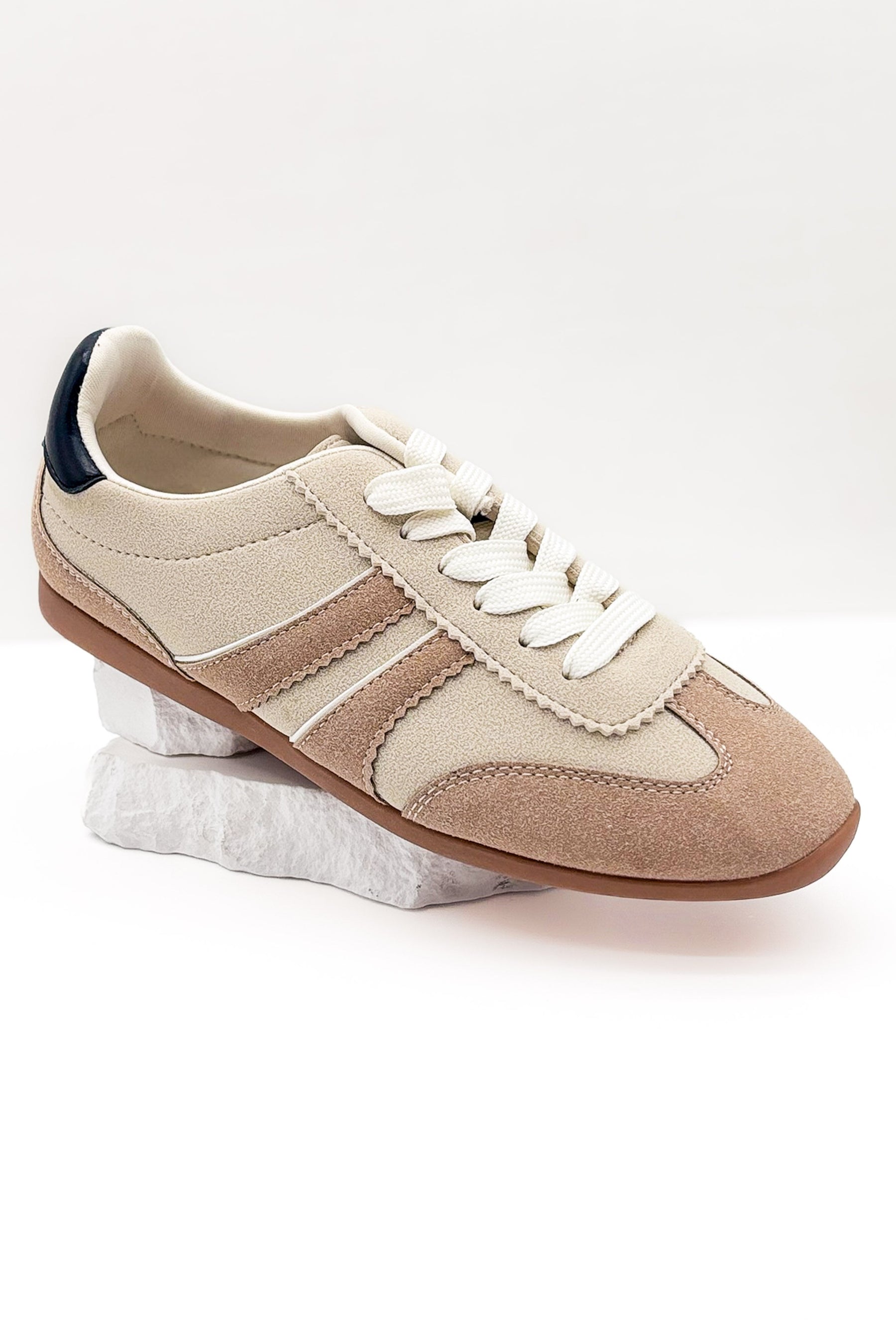 Budapest Retro Sneaker