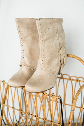 Cowgirl Star Booties in Cream