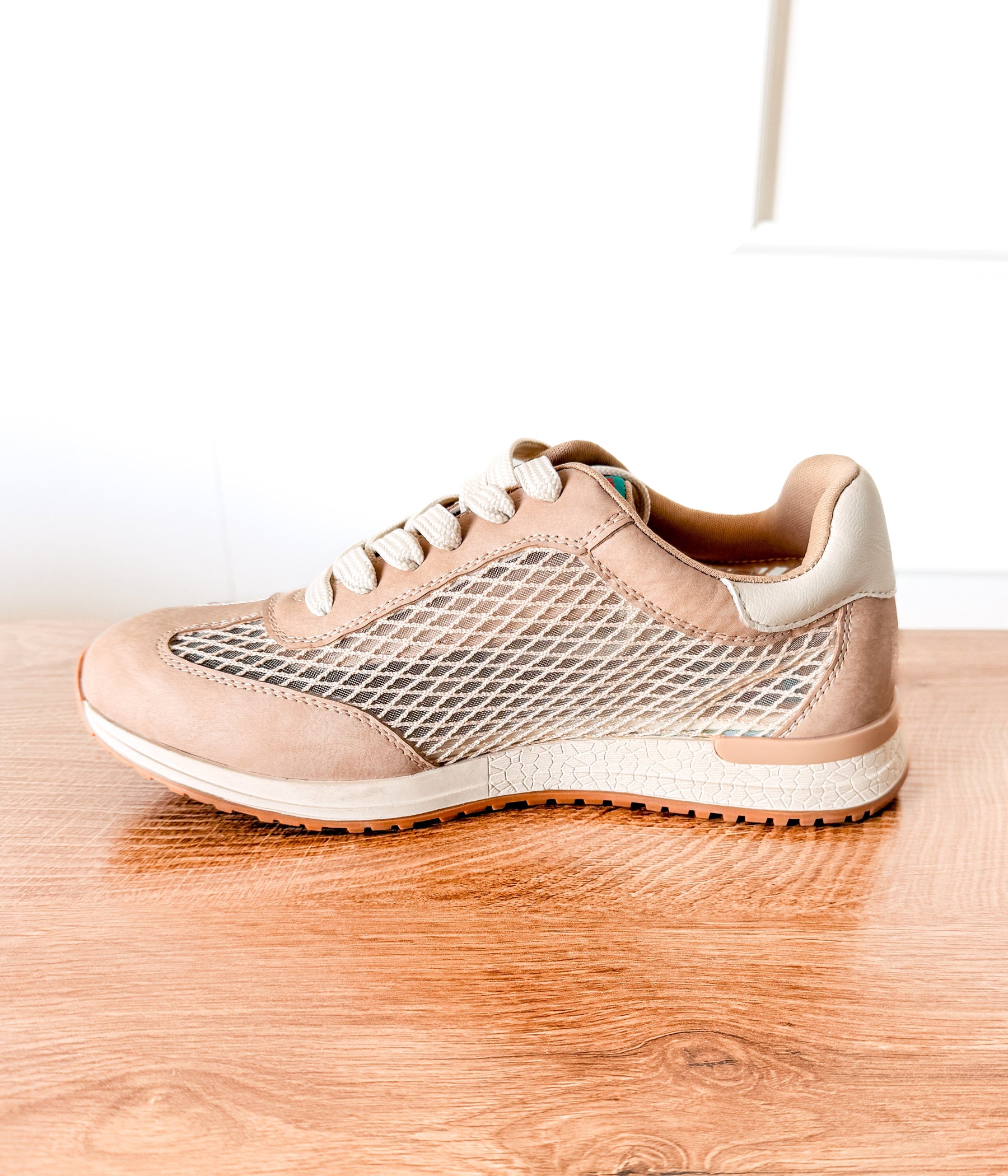 Olympia Sneaker in Sand
