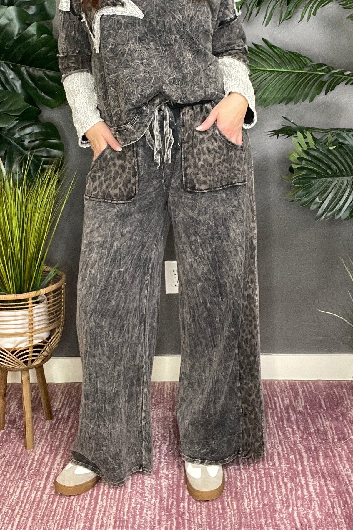 Star Struck Mineral Wash Pant - P021ASH