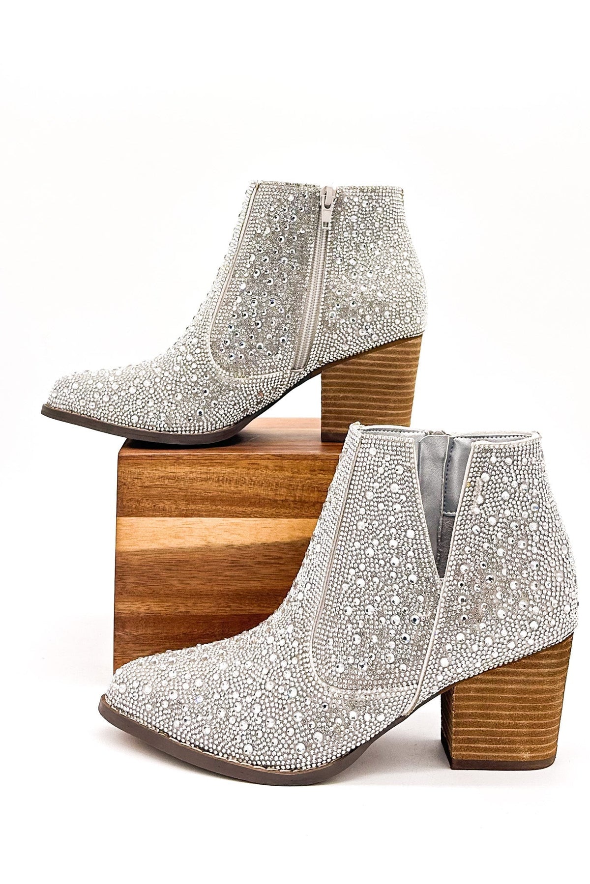 unique-id-e65a32c5-c229-43f0-b87a-ba75b186cdaa